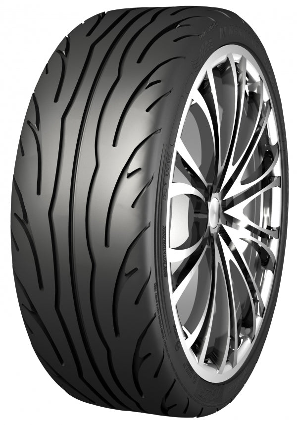 NANKANG 225 40 R18 92Y